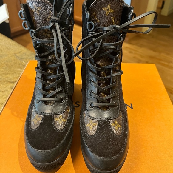 Louis Vuitton Laureate Platform Desert Boot - Picture 3 of 11